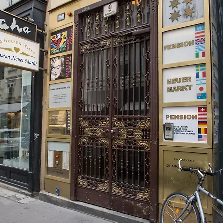 Pension Neuer Markt