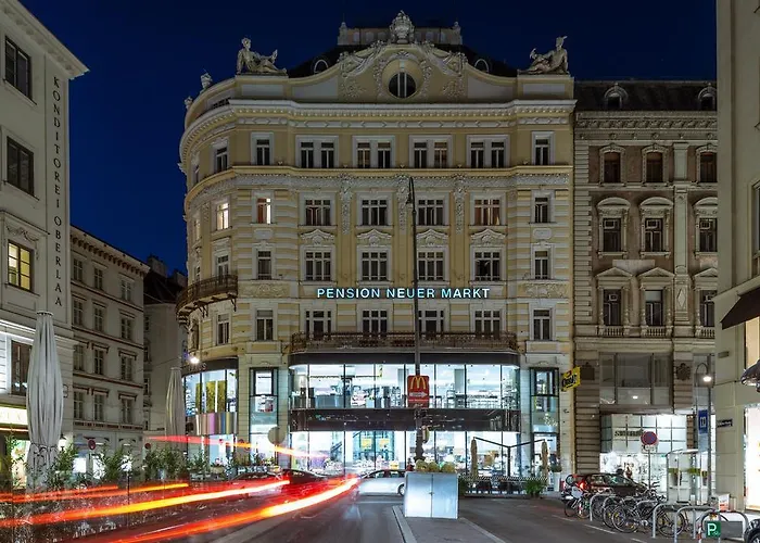 Affittacamere Neuer Markt 3*